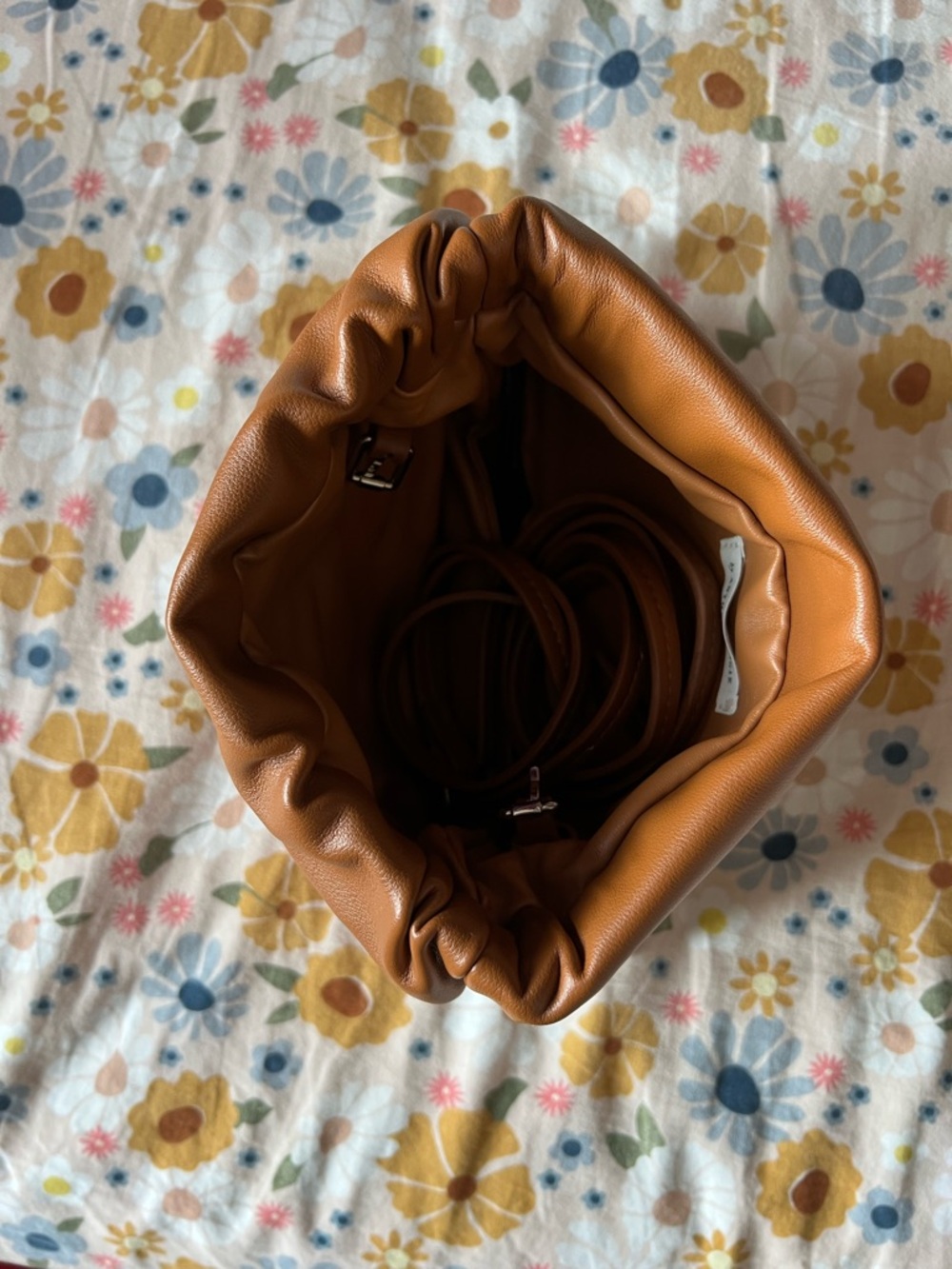 BY ANTHROPOLOGIE CINCHED FAUX-LEATHER CLUTCH - Picture 5 of 7